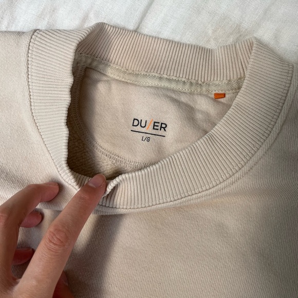 Duer crewneck - size large - Picture 8 of 8